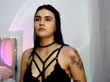 Itsvalentine  live sex cam