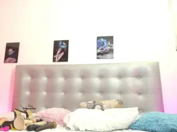 Horny-juliette  live sex cam