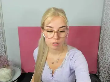 KristyQueen  live sex cam