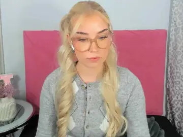 KristyQueen  live sex cam