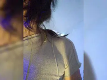 Tinablackkk  live sex cam