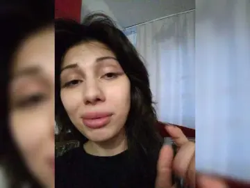 Tinablackkk  live sex cam