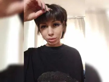 Tinablackkk  live sex cam