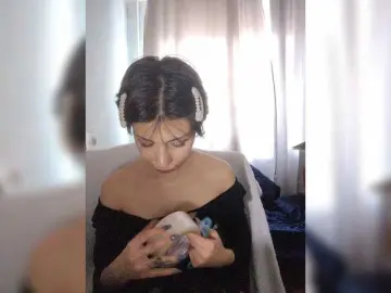 Tinablackkk  live sex cam