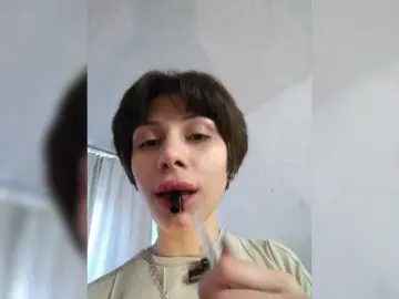 Tinablackkk  live sex cam