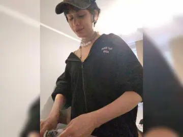 Tinablackkk  live sex cam