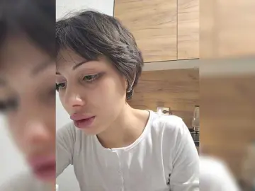 Tinablackkk  live sex cam