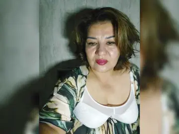 YourMommy0  live sex cam