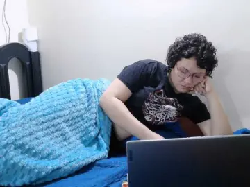 OnlyLuxas23  live sex cam