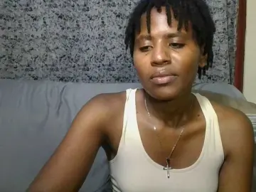 Brunnette-blonde  live sex cam