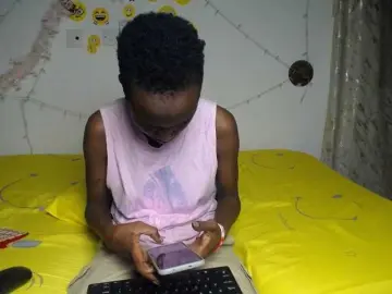 Dammyyaro  live sex cam