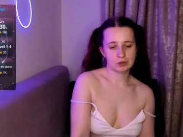 Lynn  live sex cam