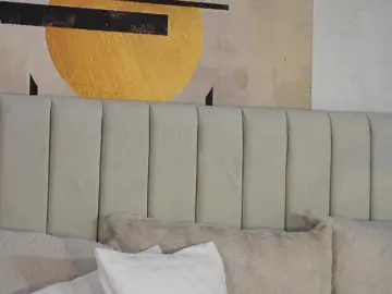 MiaJolie  live sex cam