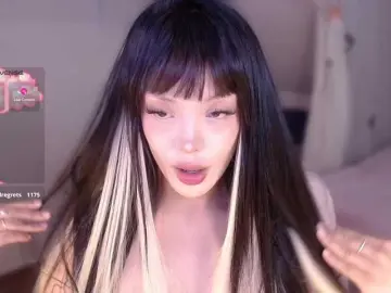 Nyx-exe  live sex cam