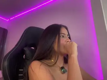 Lexiiegray2  live sex cam