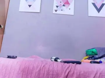 Naughtyyindiann  live sex cam