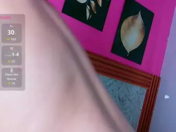 Naughtyyindiann  live sex cam