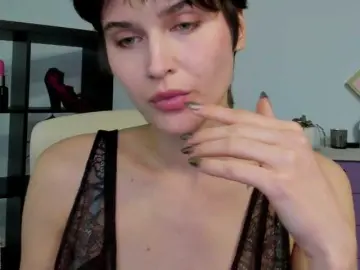 Soft-sarah  live sex cam