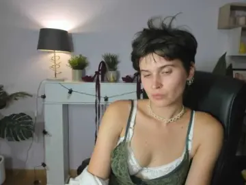 Soft-sarah  live sex cam