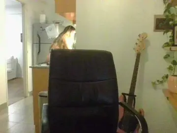 Valenseleni96  live sex cam