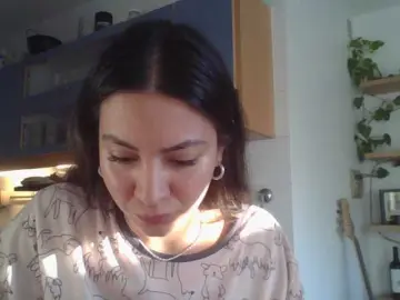 Valenseleni96  live sex cam