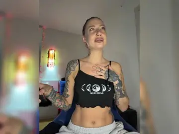 Alina666Mistress  live sex cam