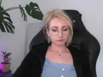 CinderellaMoon  live sex cam