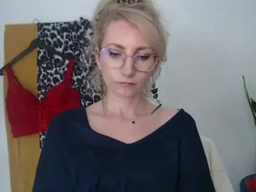 CinderellaMoon  live sex cam