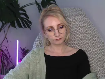 CinderellaMoon  live sex cam