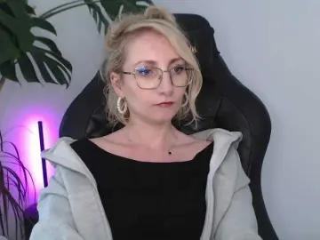 CinderellaMoon  live sex cam