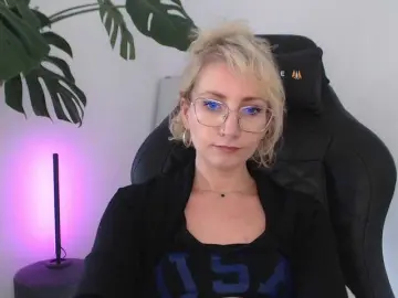 CinderellaMoon  live sex cam