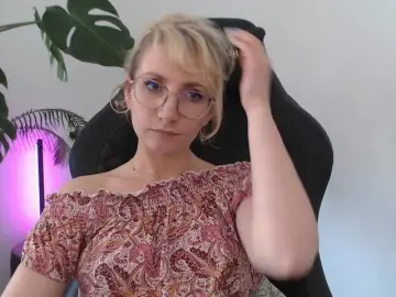 CinderellaMoon  live sex cam