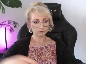 CinderellaMoon  live sex cam