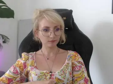 CinderellaMoon  live sex cam