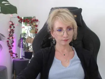 CinderellaMoon  live sex cam
