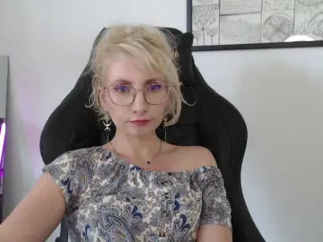 CinderellaMoon  live sex cam
