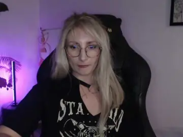 CinderellaMoon  live sex cam
