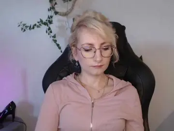 CinderellaMoon  live sex cam