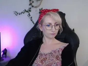 CinderellaMoon  live sex cam