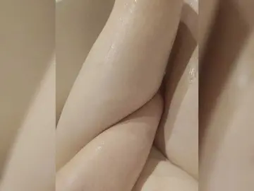 Horny-Diana  live sex cam