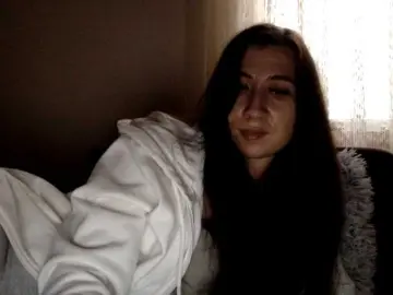 InnaVeles  live sex cam