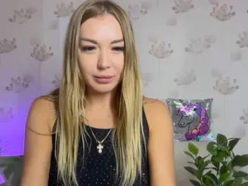 LizaSlowly  live sex cam