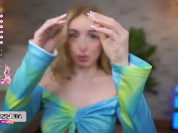 Babyyyluna  live sex cam