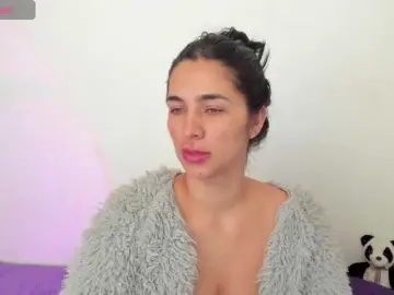 Emilyrouss  live sex cam