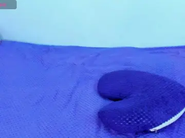 Emilyrouss  live sex cam