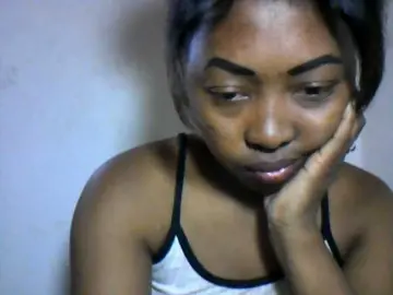 Myah2  live sex cam