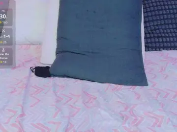 AteneaRoldan  live sex cam