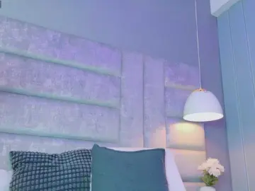 AteneaRoldan  live sex cam