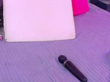 AteneaRoldan  live sex cam