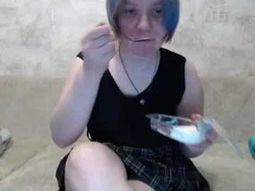 Bonnie-Petite  live sex cam